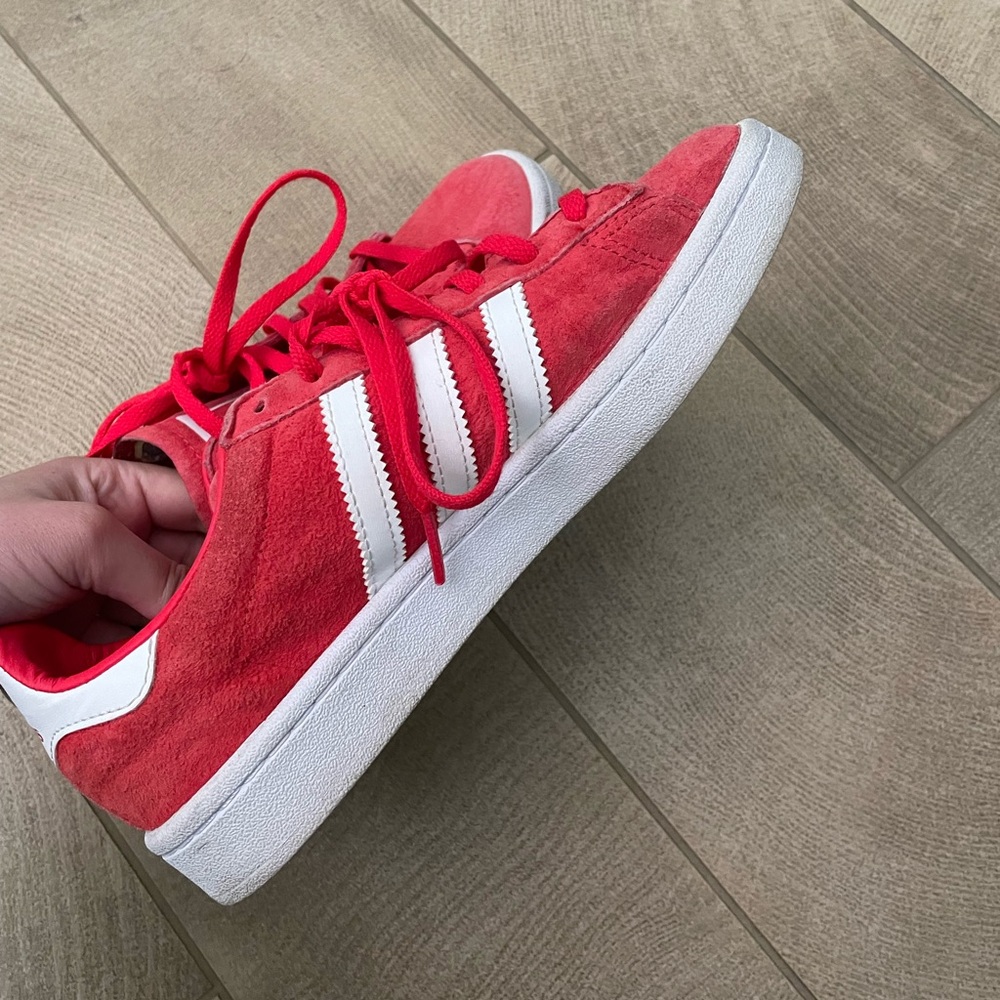 Adidas campus